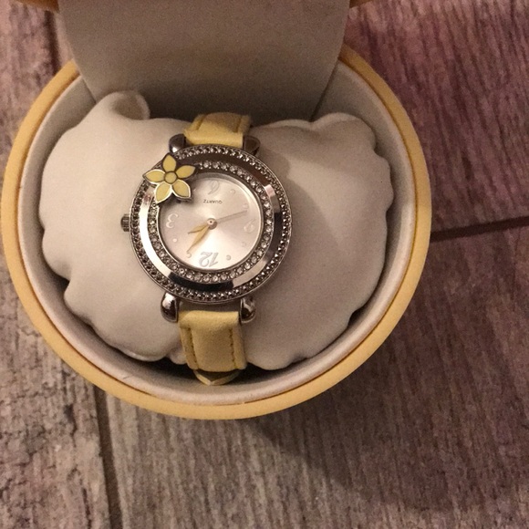 Watch - Picture 3 of 4